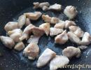 Rösti kana kartulitega pottides ahjus Kanafilee juurviljadega pottides