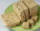 Step-by-step recipe for making sesame halva with honey at home with photos