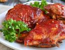 चिकन जांघ पट्टिका: कैलोरी सामग्री, पोषण मूल्य और खाना पकाने के तरीके